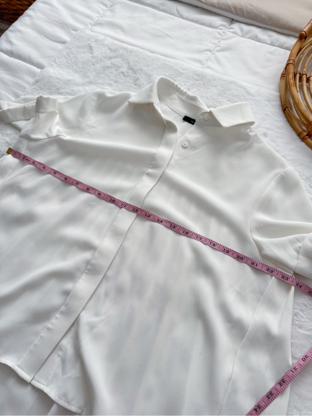 Ruti Look In The Back Blouse M/L White Pleated Short Sleeves Button Up Shirt Top - Picture 12 of 13